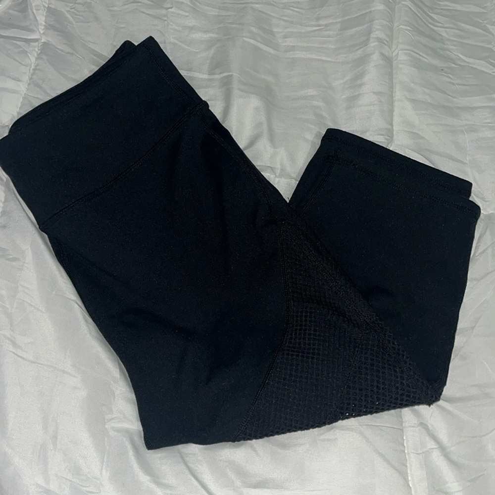 Fabletics Women’s Black Mesh Workout Leggings size small